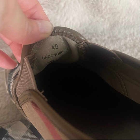 Burberry Slip On Loafers - Picture 7 of 13